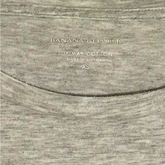 Banana Republic Tee - Picture 3 of 3